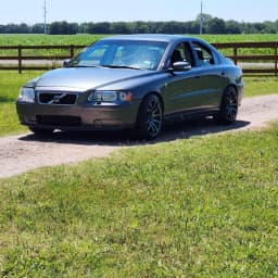 2004 Volvo S60