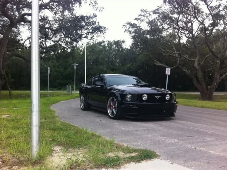 2007 Ford Mustang - EvulOmen's Garage EvulOmen's custom 2007 Ford Mustang build at CarCultureHQ