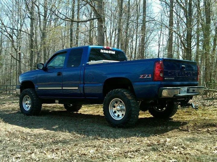 2003 Chevrolet Silverado garage profile 2003 Chevrolet Silverado owned by ridin230dirty5 — similar build on CarCultureHQ