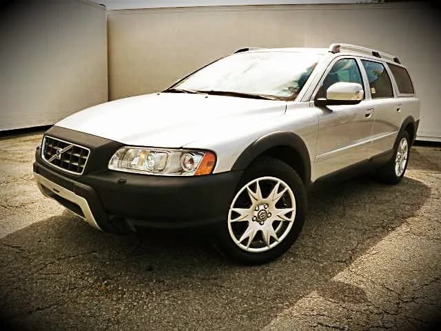 2007 Volvo XC70 - Adera's Garage Adera's custom 2007 Volvo XC70 build at CarCultureHQ