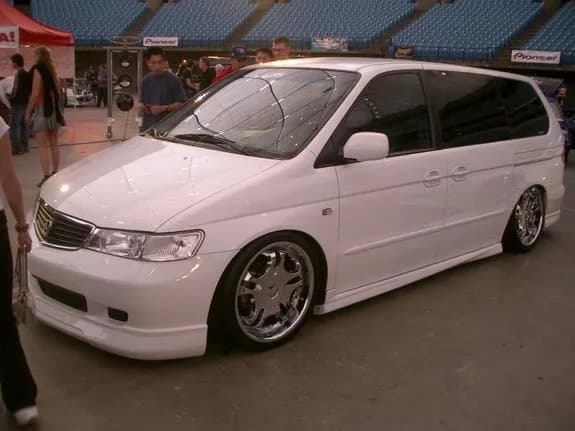2001 Honda Odyssey garage profile 2001 Honda Odyssey owned by lookinco — similar build on CarCultureHQ