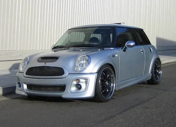 2003 Mini Cooper garage profile 2003 Mini Cooper owned by MINITOR — similar build on CarCultureHQ