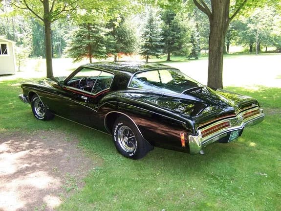 1973 Buick Riviera garage profile 1973 Buick Riviera owned by batcar73 — similar build on CarCultureHQ