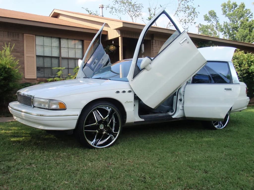 1994 Chevrolet Caprice garage profile 1994 Chevrolet Caprice owned by MrAnton — similar build on CarCultureHQ