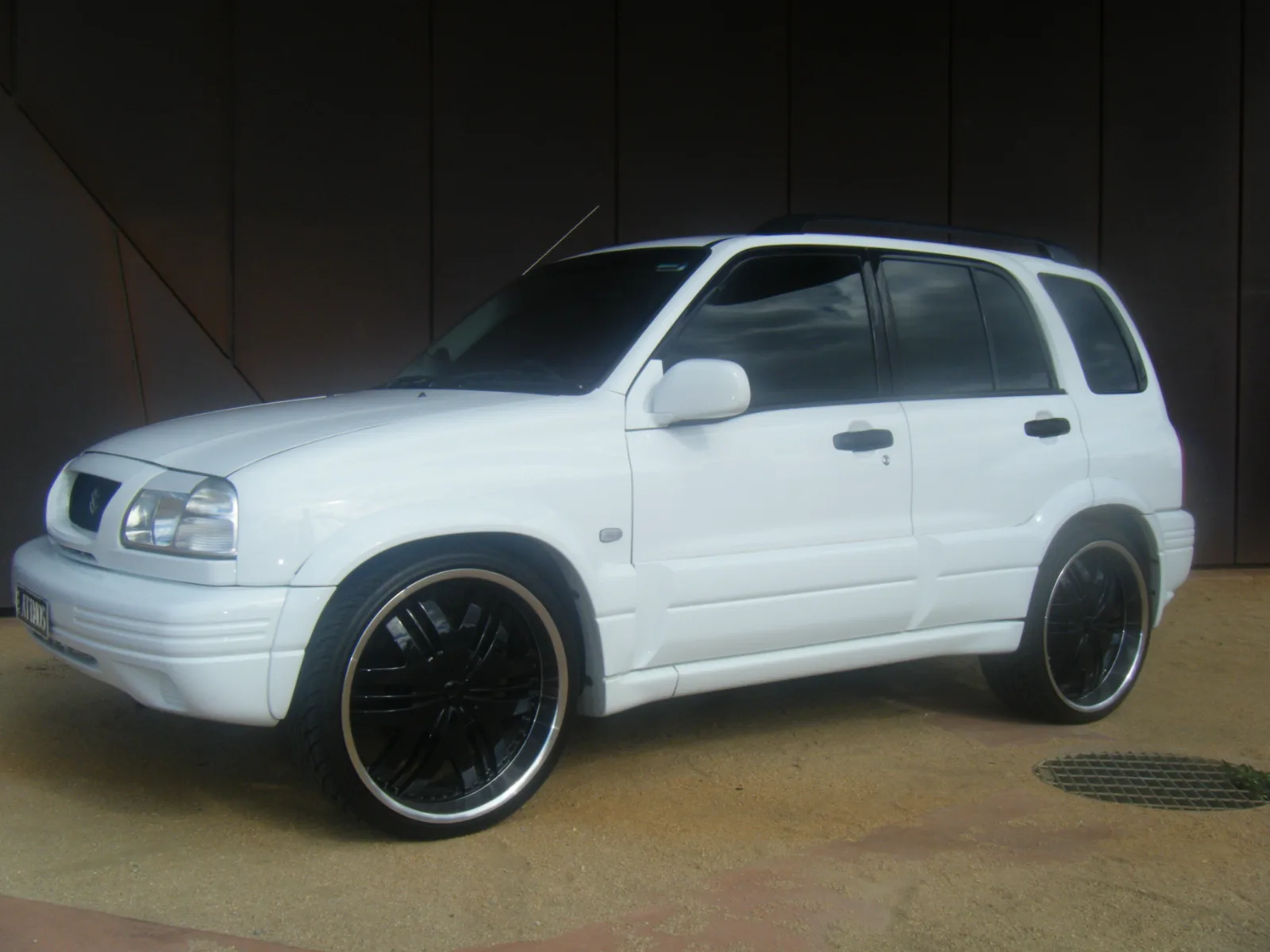 2000 Suzuki Grand Vitara garage profile 2000 Suzuki Grand Vitara owned by atimos β similar build on CarCultureHQ