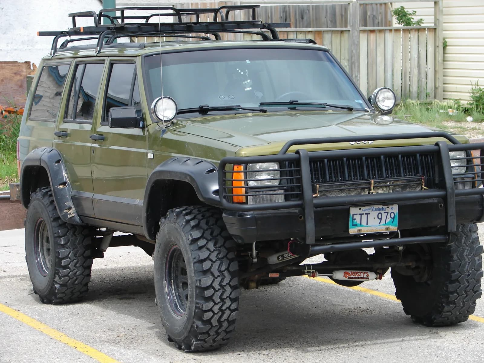 1996 Jeep Cherokee garage profile 1996 Jeep Cherokee owned by bjgreenham — similar build on CarCultureHQ