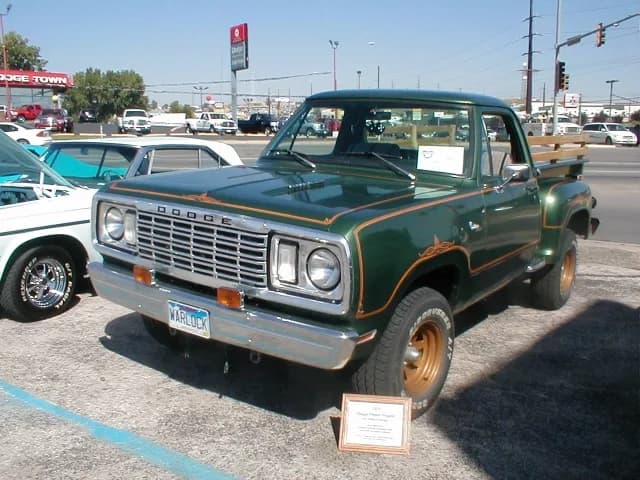 1977 Dodge Power Wagon - sdweatherman's Garage sdweatherman's custom 1977 Dodge Power Wagon build at CarCultureHQ