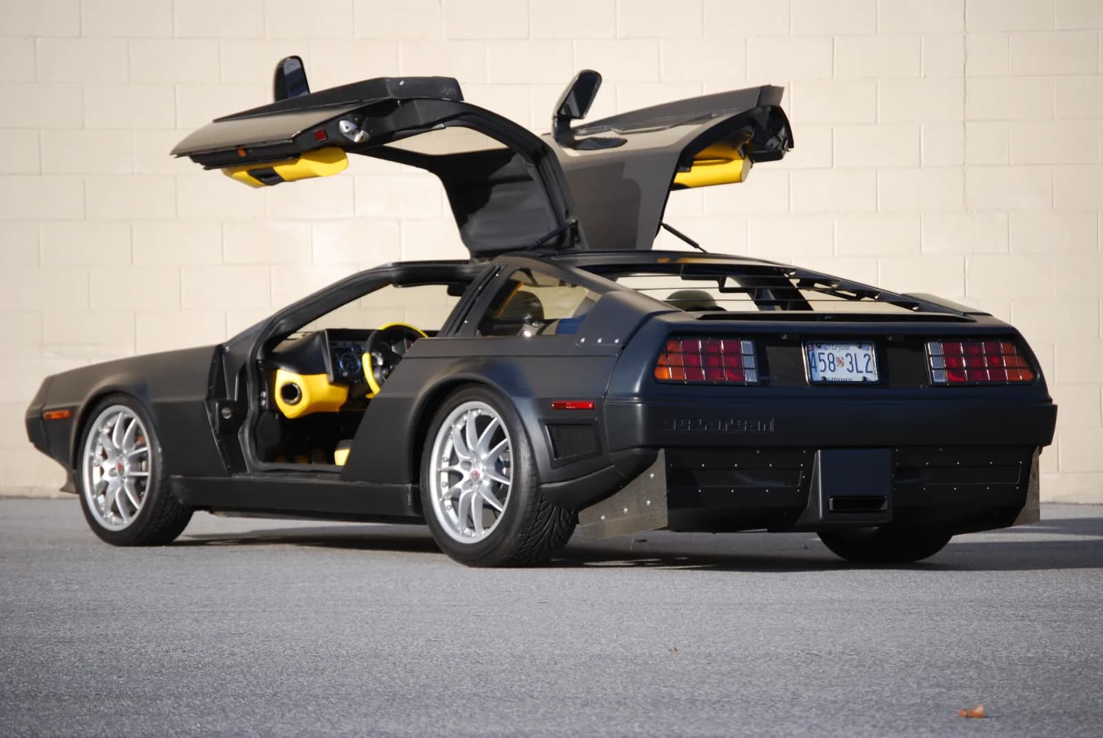 1981 Delorean DMC-12 garage profile 1981 Delorean DMC-12 owned by protodelorean — similar build on CarCultureHQ