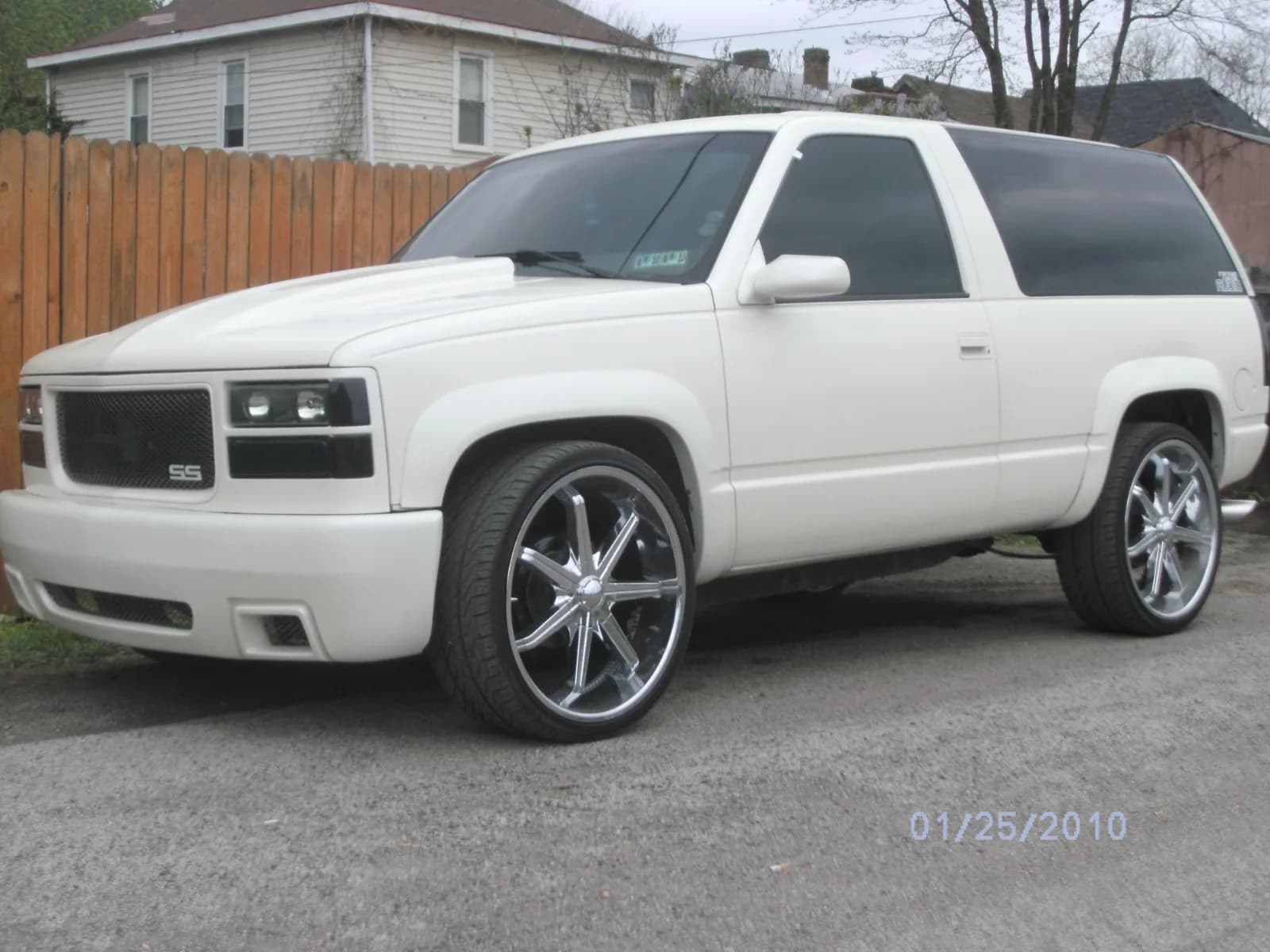 1995 Chevrolet Tahoe - krookidwayz's Garage krookidwayz's custom 1995 Chevrolet Tahoe build at CarCultureHQ
