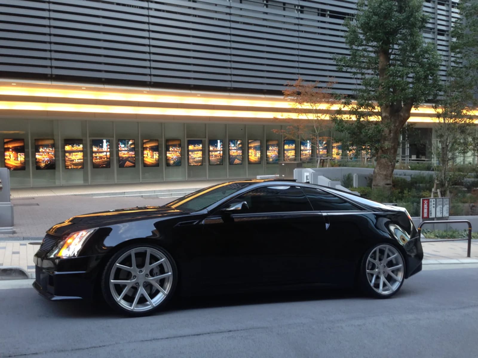 2011 Cadillac CTS garage profile 2011 Cadillac CTS owned by maechan — similar build on CarCultureHQ